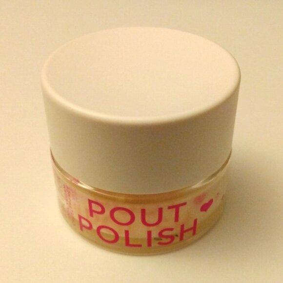 Pacifica Pout Polish Gentle Lip Scrub 0.63oz Winter Travel - Picture 2 of 7